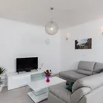 Apartment Pavlovic